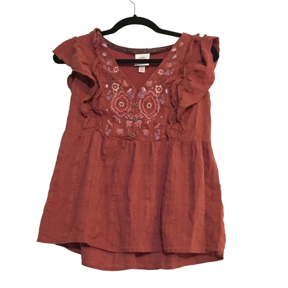Embroidered tank top